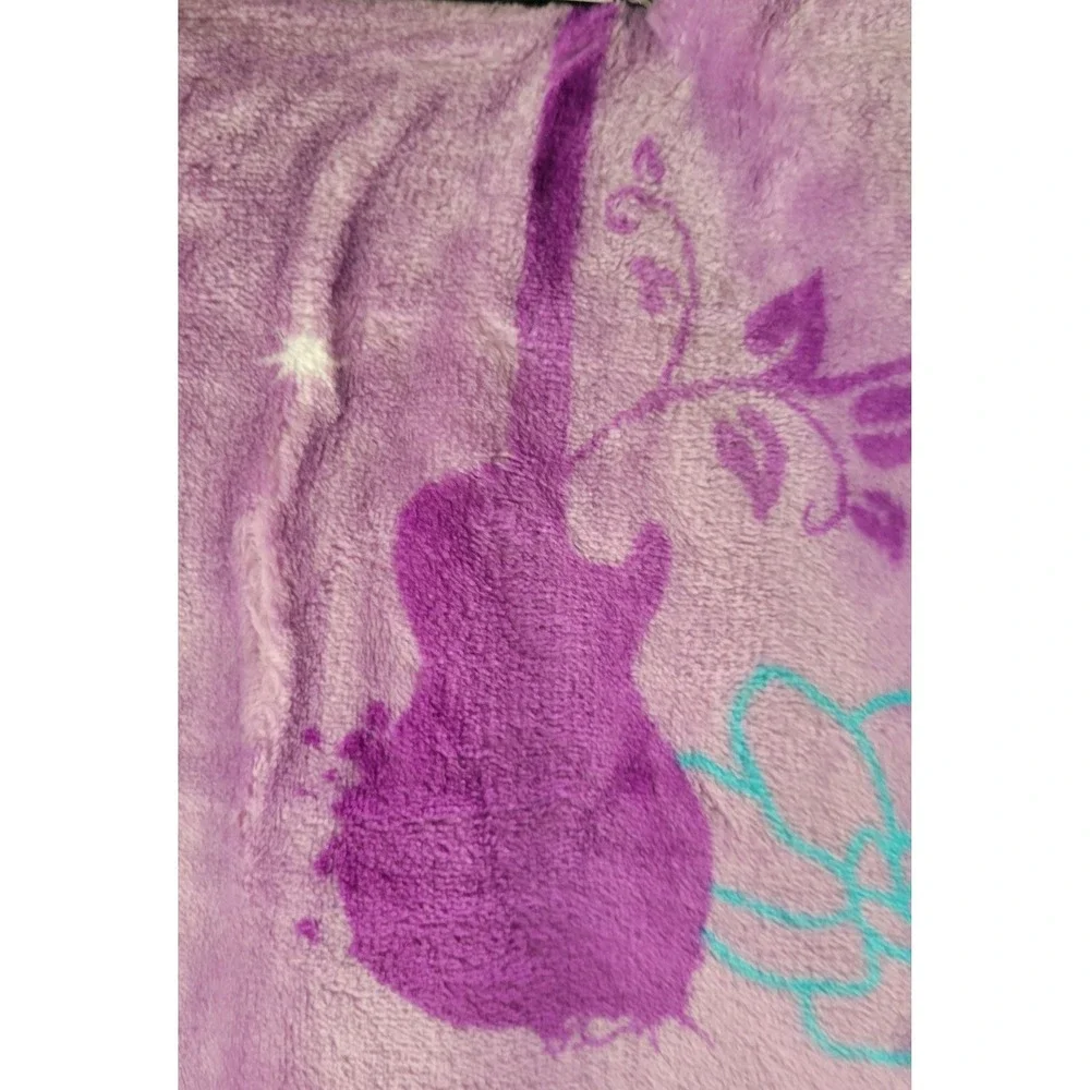 Disney Hannah Montana 20 Years Plush Throw Blanket Purple 50x70 Super‎ Soft NWT